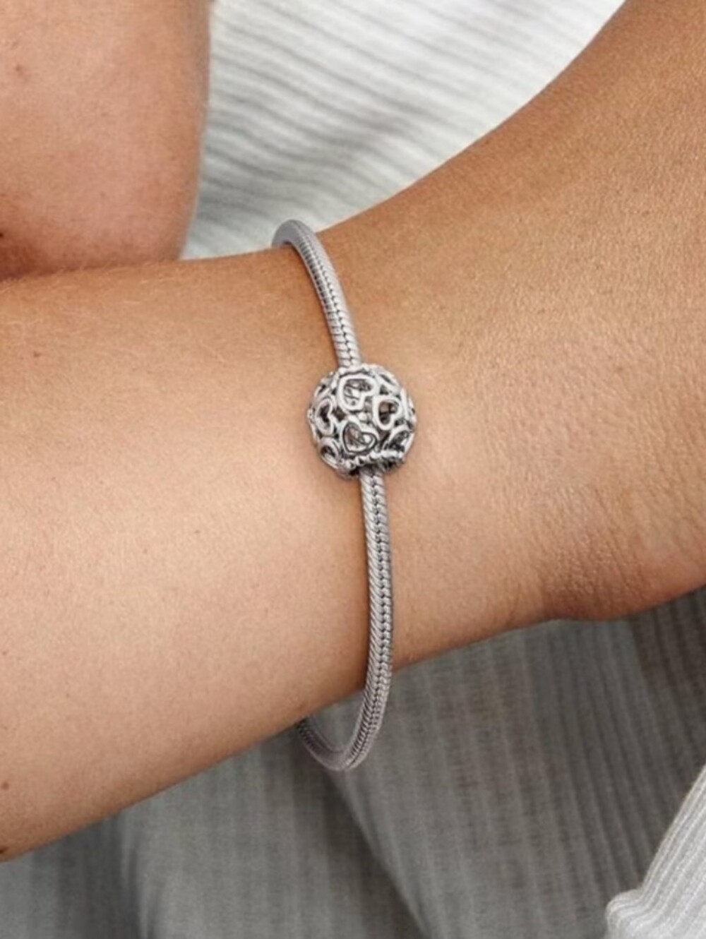 Pandora Hearts All Over Charm